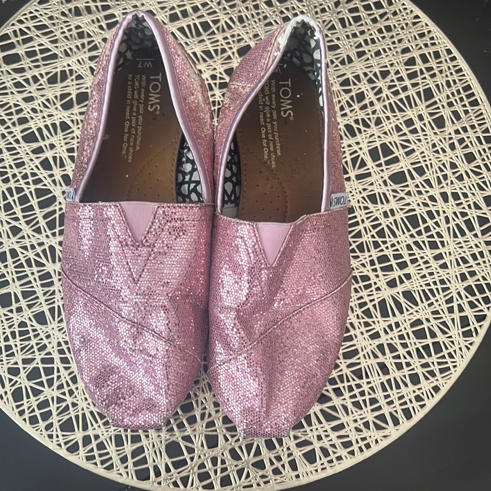 Toms shoes